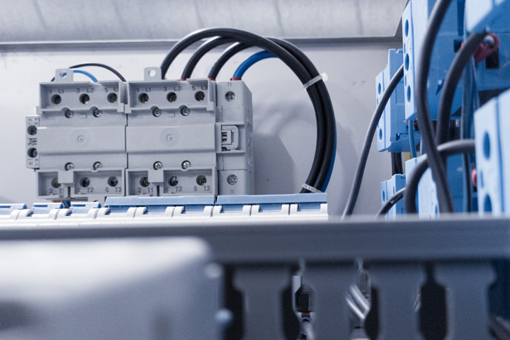 Voltage system customization capability